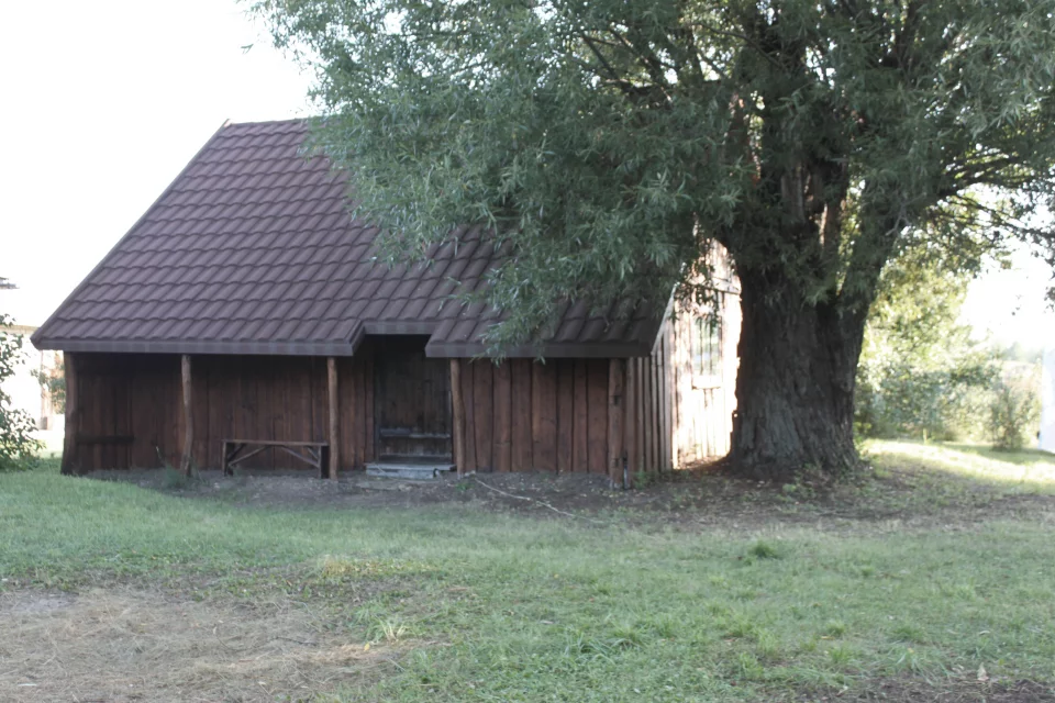 Посёлок, часовня, дом Андрея Тарковского