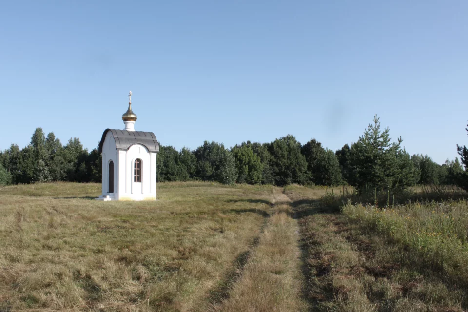 Посёлок, часовня, дом Андрея Тарковского