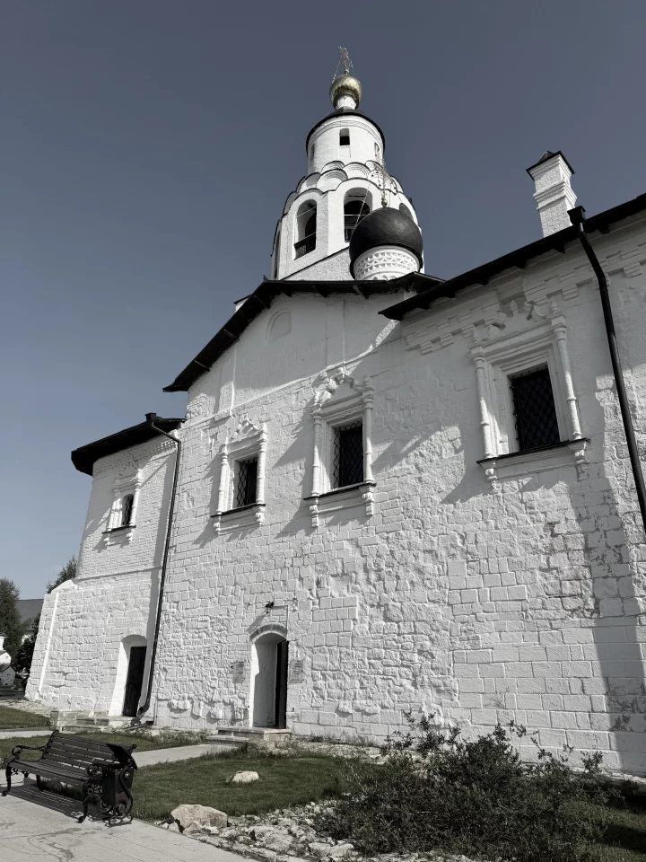 Богородице-Успенский монастырь
