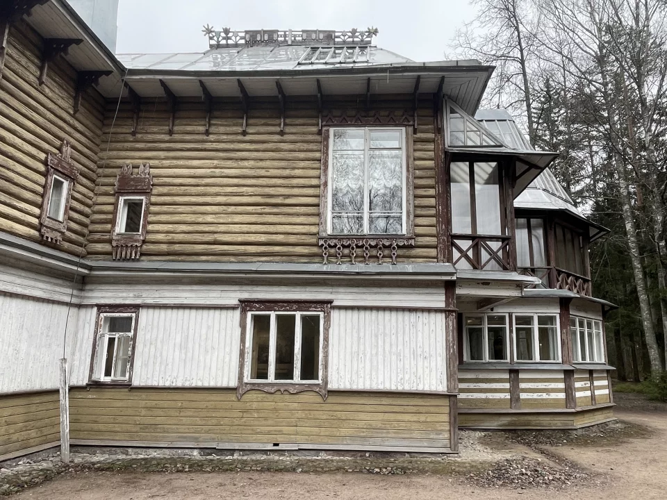 Дом снаружи